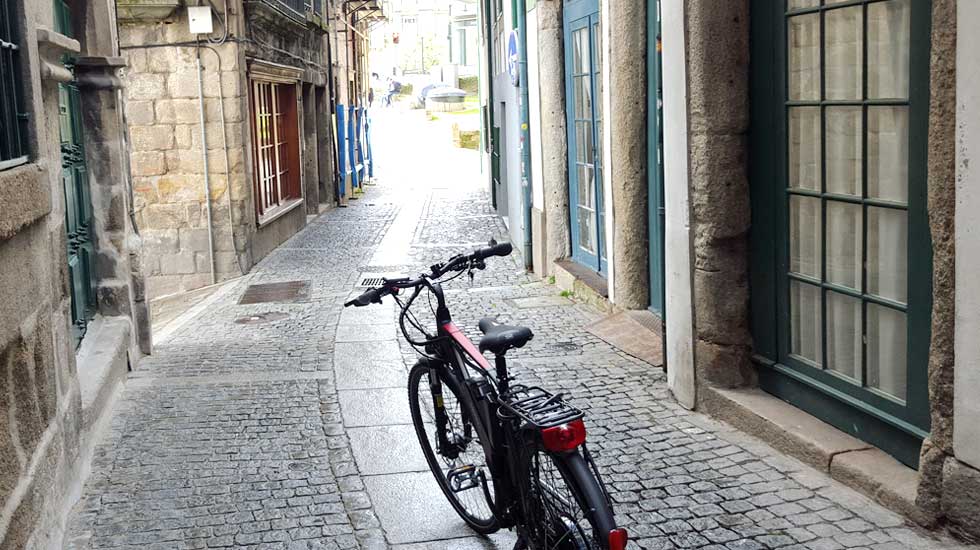 Rent a bike in Porto